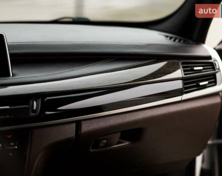 Белый БМВ Х5, объемом двигателя 4.39 л и пробегом 150 тыс. км за 26400 $, фото 16 на Automoto.ua