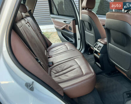 Белый БМВ Х5, объемом двигателя 2 л и пробегом 169 тыс. км за 23800 $, фото 25 на Automoto.ua