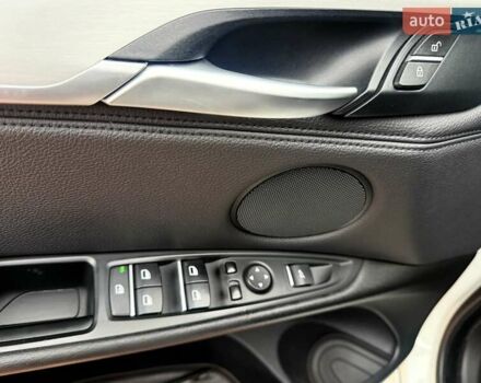 Белый БМВ Х5, объемом двигателя 2.99 л и пробегом 175 тыс. км за 31900 $, фото 47 на Automoto.ua