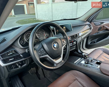 Белый БМВ Х5, объемом двигателя 2 л и пробегом 169 тыс. км за 23800 $, фото 91 на Automoto.ua