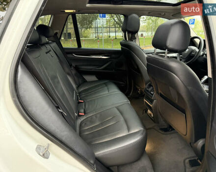 Белый БМВ Х5, объемом двигателя 3 л и пробегом 287 тыс. км за 23999 $, фото 48 на Automoto.ua