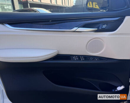 Белый БМВ Х5, объемом двигателя 3 л и пробегом 39 тыс. км за 44000 $, фото 6 на Automoto.ua