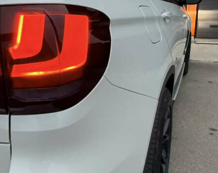 Белый БМВ Х5, объемом двигателя 3 л и пробегом 225 тыс. км за 28999 $, фото 12 на Automoto.ua