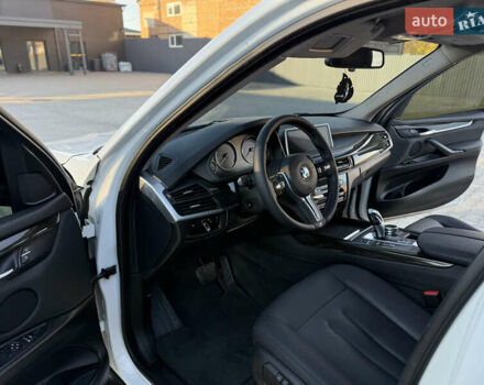 Белый БМВ Х5, объемом двигателя 2.99 л и пробегом 244 тыс. км за 21999 $, фото 18 на Automoto.ua