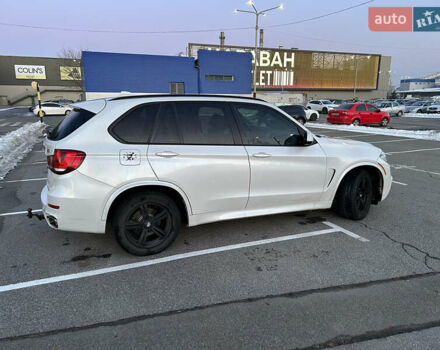 Белый БМВ Х5, объемом двигателя 3 л и пробегом 284 тыс. км за 25800 $, фото 4 на Automoto.ua