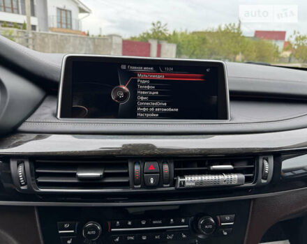 Білий БМВ Х5, об'ємом двигуна 2.99 л та пробігом 185 тис. км за 35000 $, фото 23 на Automoto.ua