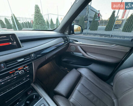 БМВ Х5 2014 в Днепре (Днепропетровске) на Automoto.ua Белый БМВ Х5, объемом двигателя 2.98 л и пробегом 140 тыс. км за 29000 $, фото 25 на Automoto.ua