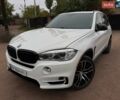Белый БМВ Х5, объемом двигателя 3 л и пробегом 167 тыс. км за 22999 $, фото 1 на Automoto.ua