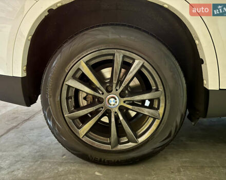 Білий БМВ Х5, об'ємом двигуна 3 л та пробігом 180 тис. км за 35000 $, фото 12 на Automoto.ua