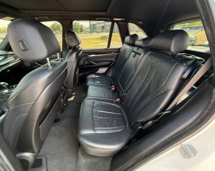 Білий БМВ Х5, об'ємом двигуна 3 л та пробігом 288 тис. км за 26666 $, фото 13 на Automoto.ua