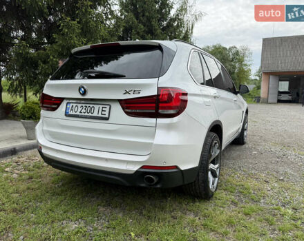 Білий БМВ Х5, об'ємом двигуна 2.99 л та пробігом 281 тис. км за 27500 $, фото 5 на Automoto.ua