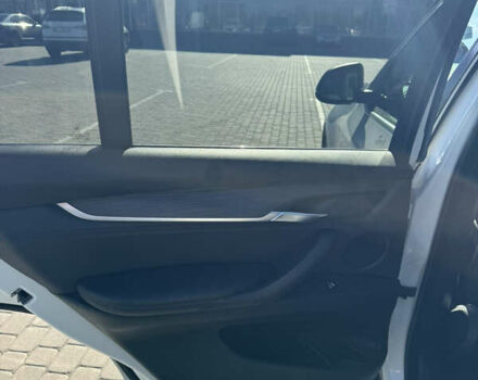 Белый БМВ Х5, объемом двигателя 2.98 л и пробегом 159 тыс. км за 20300 $, фото 14 на Automoto.ua