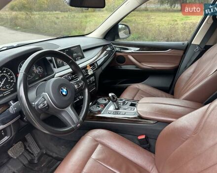 Белый БМВ Х5, объемом двигателя 2.98 л и пробегом 140 тыс. км за 23500 $, фото 9 на Automoto.ua