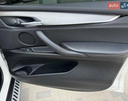 Білий БМВ Х5, об'ємом двигуна 2.99 л та пробігом 162 тис. км за 34300 $, фото 47 на Automoto.ua