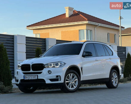 Белый БМВ Х5, объемом двигателя 2 л и пробегом 169 тыс. км за 23800 $, фото 50 на Automoto.ua