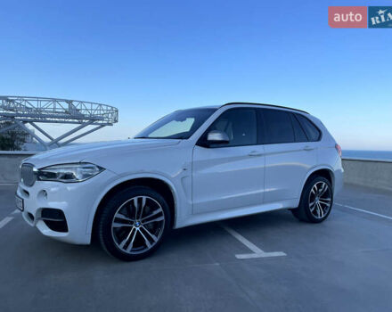 Белый БМВ Х5, объемом двигателя 3 л и пробегом 184 тыс. км за 32000 $, фото 11 на Automoto.ua