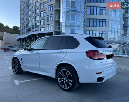 Белый БМВ Х5, объемом двигателя 3 л и пробегом 184 тыс. км за 32000 $, фото 16 на Automoto.ua