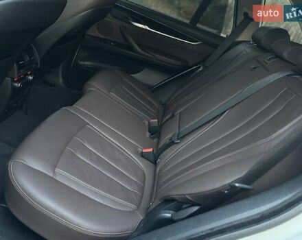 Белый БМВ Х5, объемом двигателя 2.99 л и пробегом 309 тыс. км за 23700 $, фото 43 на Automoto.ua