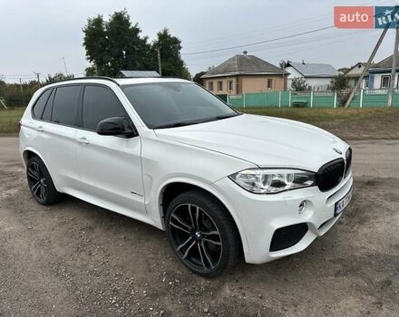 Белый БМВ Х5, объемом двигателя 2.98 л и пробегом 140 тыс. км за 23500 $, фото 2 на Automoto.ua