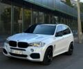 Білий БМВ Х5, об'ємом двигуна 3 л та пробігом 200 тис. км за 25000 $, фото 1 на Automoto.ua