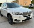 Белый БМВ Х5, объемом двигателя 3 л и пробегом 84 тыс. км за 5600 $, фото 1 на Automoto.ua