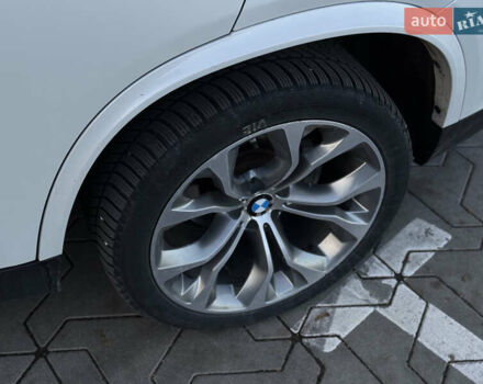 Белый БМВ Х5, объемом двигателя 2.98 л и пробегом 192 тыс. км за 22700 $, фото 17 на Automoto.ua