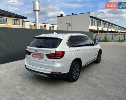 Белый БМВ Х5, объемом двигателя 3 л и пробегом 302 тыс. км за 18300 $, фото 5 на Automoto.ua