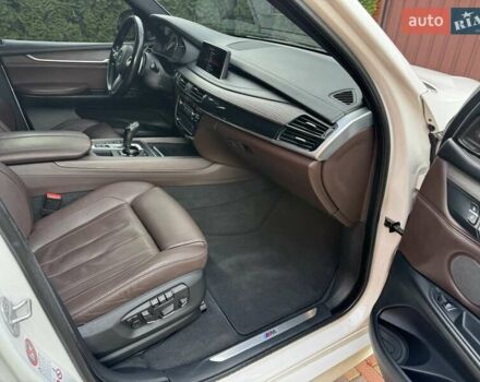 Білий БМВ Х5, об'ємом двигуна 2.99 л та пробігом 185 тис. км за 35500 $, фото 46 на Automoto.ua