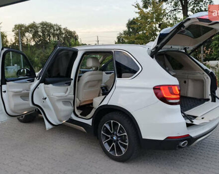 Білий БМВ Х5, об'ємом двигуна 3 л та пробігом 259 тис. км за 29900 $, фото 15 на Automoto.ua