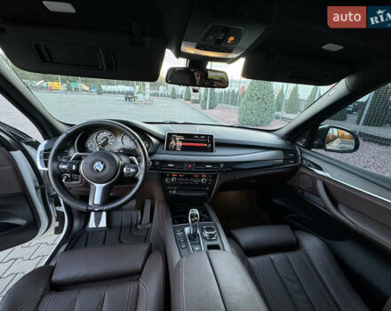 БМВ Х5 2014 в Днепре (Днепропетровске) на Automoto.ua Белый БМВ Х5, объемом двигателя 2.98 л и пробегом 140 тыс. км за 29000 $, фото 29 на Automoto.ua
