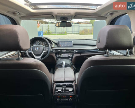 Белый БМВ Х5, объемом двигателя 3 л и пробегом 302 тыс. км за 18300 $, фото 6 на Automoto.ua