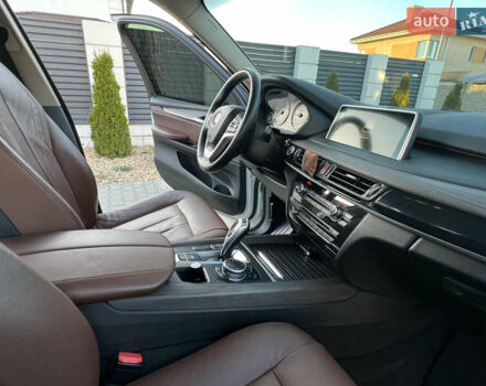 Белый БМВ Х5, объемом двигателя 2 л и пробегом 169 тыс. км за 23800 $, фото 31 на Automoto.ua