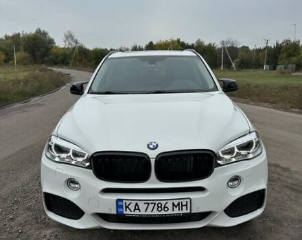 Белый БМВ Х5, объемом двигателя 2.98 л и пробегом 140 тыс. км за 23500 $, фото 3 на Automoto.ua