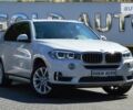 Белый БМВ Х5, объемом двигателя 3 л и пробегом 175 тыс. км за 21900 $, фото 1 на Automoto.ua