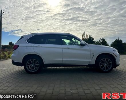 Білий БМВ Х5, об'ємом двигуна 3 л та пробігом 270 тис. км за 18950 $, фото 2 на Automoto.ua