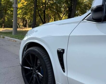 Білий БМВ Х5, об'ємом двигуна 3 л та пробігом 187 тис. км за 21999 $, фото 6 на Automoto.ua