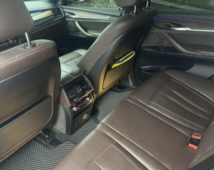 Белый БМВ Х5, объемом двигателя 3 л и пробегом 200 тыс. км за 25000 $, фото 5 на Automoto.ua