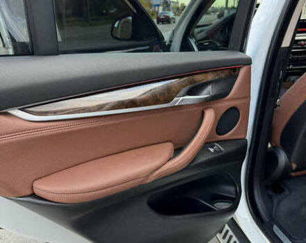 Белый БМВ Х5, объемом двигателя 2.99 л и пробегом 142 тыс. км за 34377 $, фото 19 на Automoto.ua