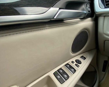 Білий БМВ Х5, об'ємом двигуна 2.99 л та пробігом 188 тис. км за 34800 $, фото 35 на Automoto.ua