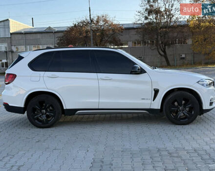 Белый БМВ Х5, объемом двигателя 2.99 л и пробегом 244 тыс. км за 21999 $, фото 26 на Automoto.ua