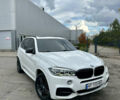 Белый БМВ Х5, объемом двигателя 3 л и пробегом 263 тыс. км за 35900 $, фото 6 на Automoto.ua