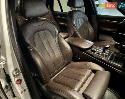 Білий БМВ Х5, об'ємом двигуна 3 л та пробігом 180 тис. км за 35000 $, фото 59 на Automoto.ua