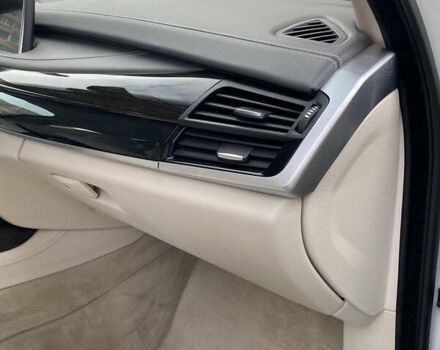 Білий БМВ Х5, об'ємом двигуна 2.99 л та пробігом 188 тис. км за 34800 $, фото 19 на Automoto.ua