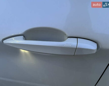 Белый БМВ Х5, объемом двигателя 3 л и пробегом 284 тыс. км за 25800 $, фото 22 на Automoto.ua