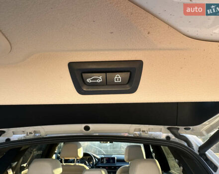 Белый БМВ Х5, объемом двигателя 3 л и пробегом 160 тыс. км за 21999 $, фото 32 на Automoto.ua