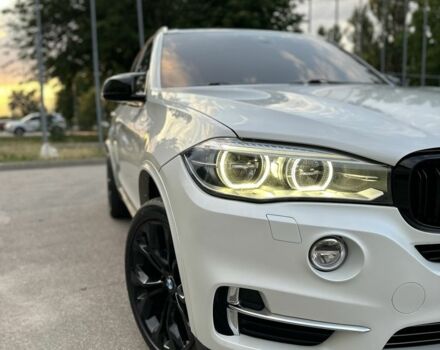 Белый БМВ Х5, объемом двигателя 3 л и пробегом 193 тыс. км за 23999 $, фото 17 на Automoto.ua