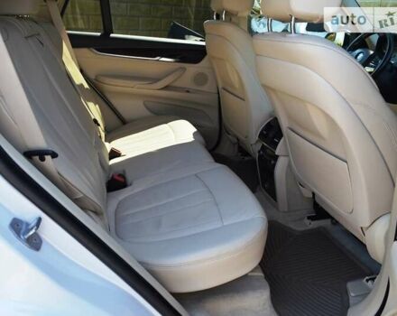 Белый БМВ Х5, объемом двигателя 3 л и пробегом 175 тыс. км за 21900 $, фото 27 на Automoto.ua