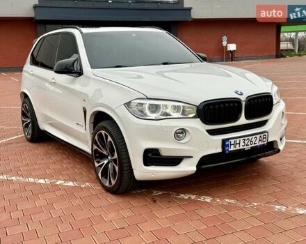 Белый БМВ Х5, объемом двигателя 2.99 л и пробегом 175 тыс. км за 31900 $, фото 3 на Automoto.ua