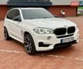 Белый БМВ Х5, объемом двигателя 2.99 л и пробегом 175 тыс. км за 31900 $, фото 3 на Automoto.ua