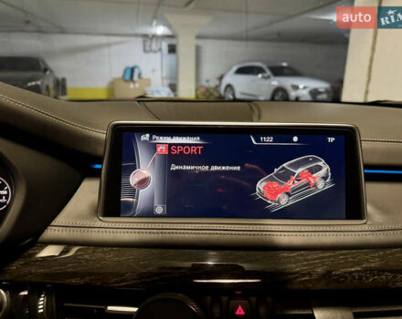 Білий БМВ Х5, об'ємом двигуна 3 л та пробігом 180 тис. км за 35000 $, фото 30 на Automoto.ua